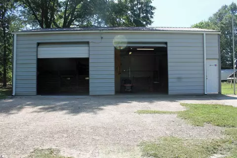649 Mega Dr, Duncan, SC 29334 photo 2