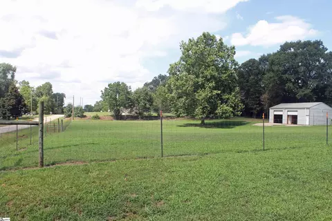 649 Mega Dr, Duncan, SC 29334 photo 5