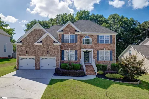 313 Stayman Ct, Simpsonville, SC 29681
