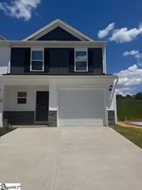 218 Stonyway Ln, Easley, SC 29640