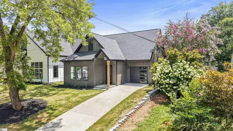 19 Beck Ave, Greenville, SC 29605