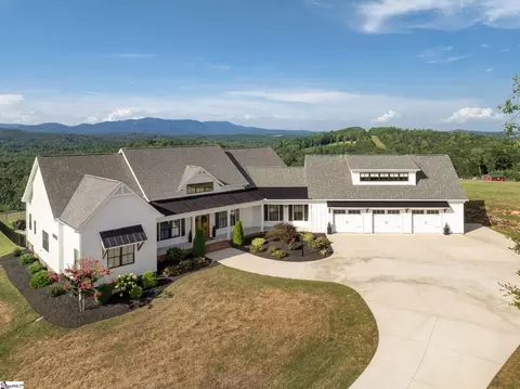 57 Boswell Cir, Travelers Rest, SC 29690