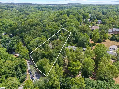 467 Henderson Rd, Greenville, SC 29607