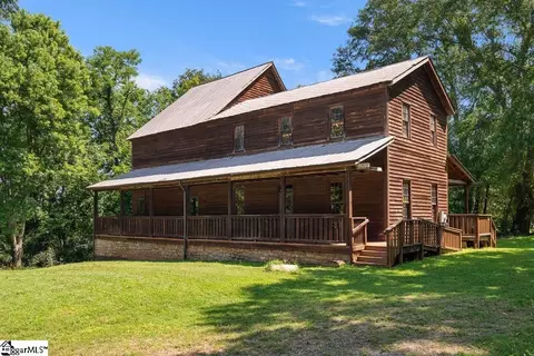 216 N Mechanic St, Pendleton, SC 29670