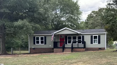 110 Woodford Place Ct, Gray Court, SC 29645