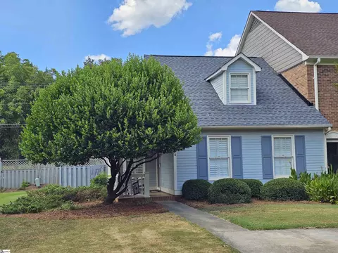 214 Woodburn Club Ln, Spartanburg, SC 29302