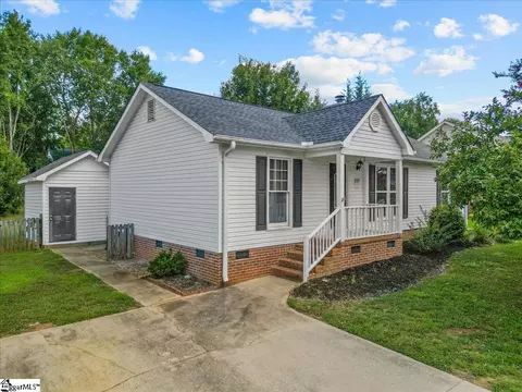 117 Oak Valley Dr, Simpsonville, SC 29681