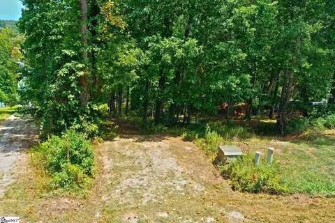 20 Hidden Falls Dr, West Union, SC 29696