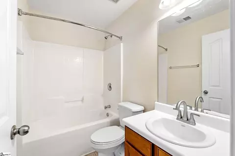 Bath - 14 Cork Dr, Greer, SC 29650 photo 3 of 4