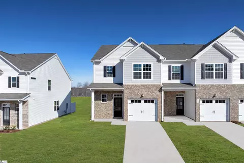 451 Lees Corner Ln, Woodruff, SC 29388