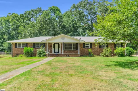 127 Hillcrest Cir, Belton, SC 29627