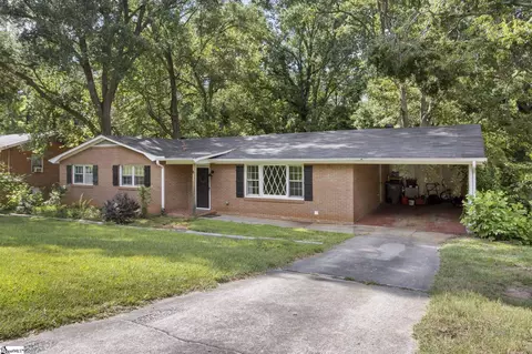 6 N Oak Forest Dr, Greenville, SC 29617