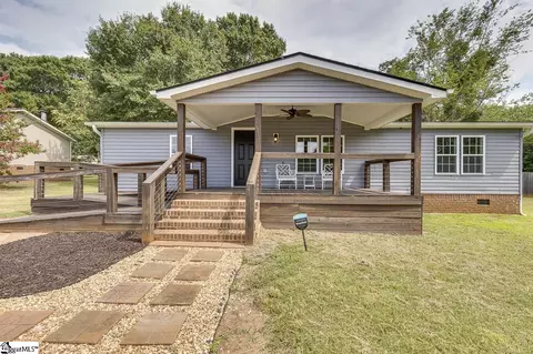 1633 Anderson Ridge Rd, Simpsonville, SC 29681