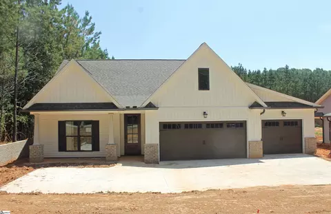 277 Palmetto Rd, Pelzer, SC 29669