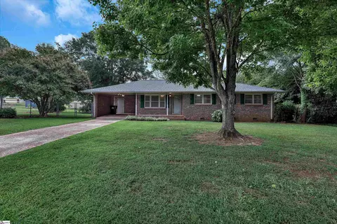 502 Winfield Dr, Anderson, SC 29624