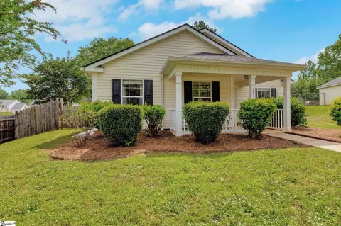 101 Beauregard Ct, Greer, SC 29651