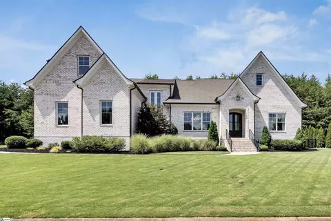 136 Gascony Dr, Greenville, SC 29609