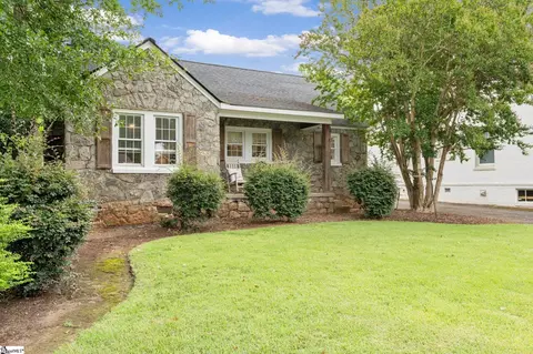 119 Lanneau Dr, Greenville, SC 29605