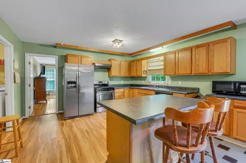 Kitchen - 117 Justin Ct, Easley, SC 29640 photo 2 of 4