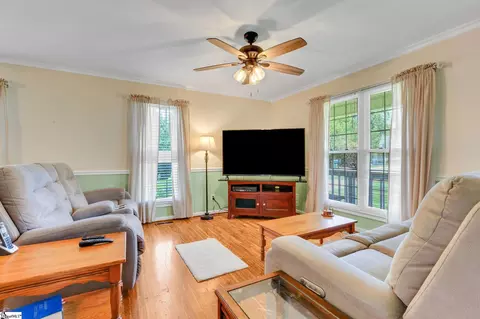 Living - 117 Justin Ct, Easley, SC 29640 photo 1 of 1