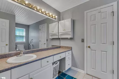 Bath - 117 Justin Ct, Easley, SC 29640 photo 1 of 5