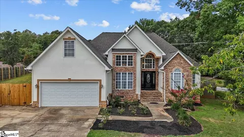 212 Staffordshire Way, Simpsonville, SC 29681