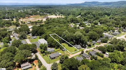416 S Franklin Rd, Greenville, SC 29609