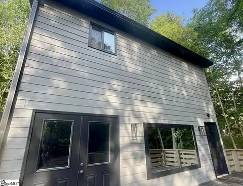 1017 River Rd, Greer, SC 29651