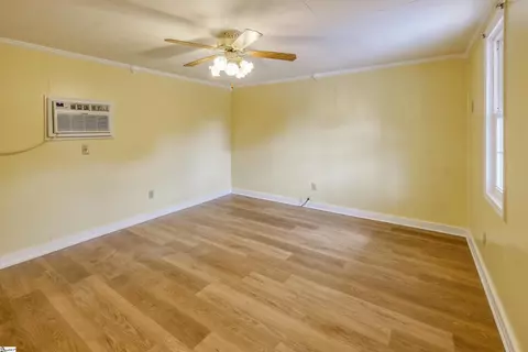 Living - 7 Lisa Dr, Williamston, SC 29697 photo 4 of 4