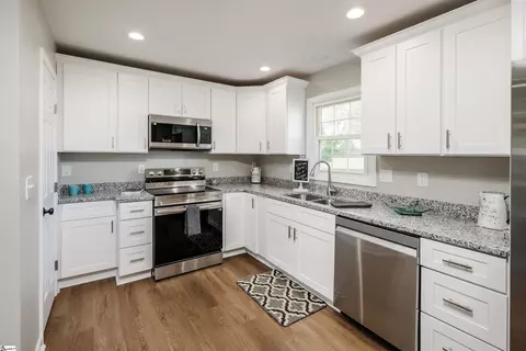Kitchen - 7 Lisa Dr, Williamston, SC 29697 photo 1 of 1