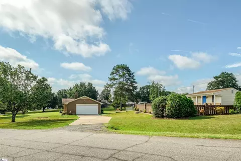 Exterior - 7 Lisa Dr, Williamston, SC 29697 photo 4 of 9
