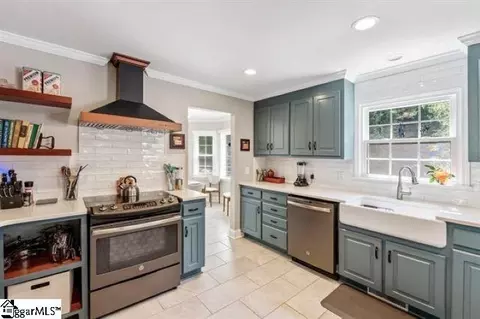 Kitchen - 103 Oak Wind Cir, Greer, SC 29651 photo 1 of 3