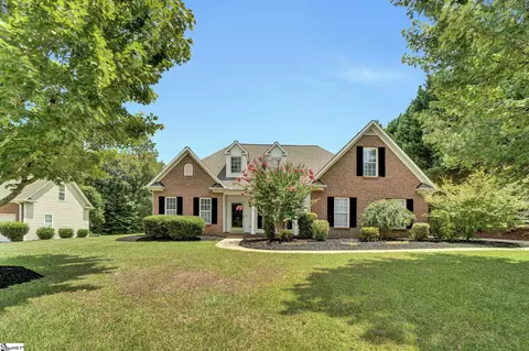 103 Stonecrest Ct, Pacolet, SC 29372