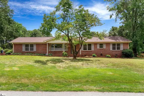 12 Tucson Dr, Greenville, SC 29617