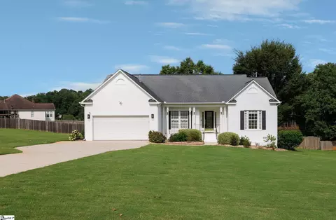 134 Carsons Pond Dr, Simpsonville, SC 29681