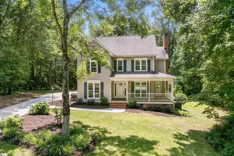 607 Shadow Oaks Dr, Easley, SC 29642