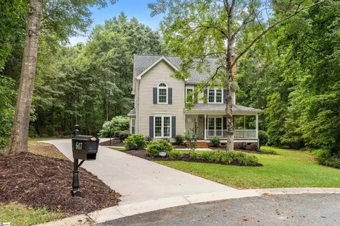 Exterior - 607 Shadow Oaks Dr, Easley, SC 29642 photo 2 of 10