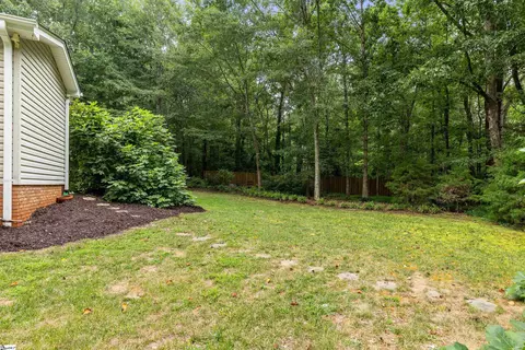 Exterior - 607 Shadow Oaks Dr, Easley, SC 29642 photo 8 of 10