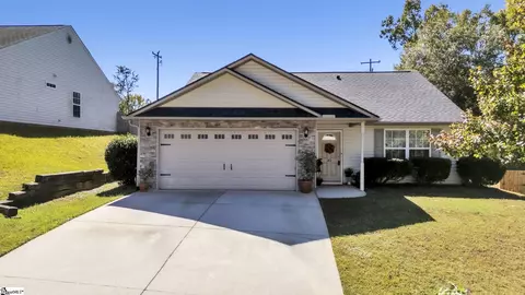 142 Midwood Rd, Travelers Rest, SC 29690