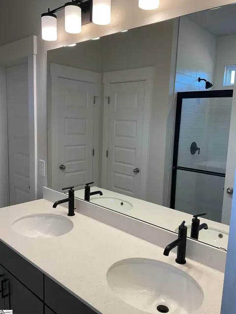 Bath - 113 Eagle Creek Dr, Central, SC 29630 photo 2 of 5