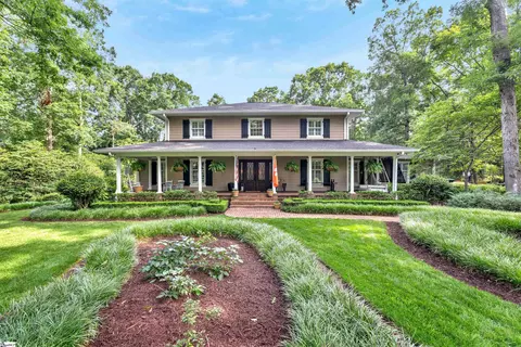 205 Weatherby Dr, Greenville, SC 29615