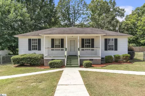 250 Buncombe St, Woodruff, SC 29388