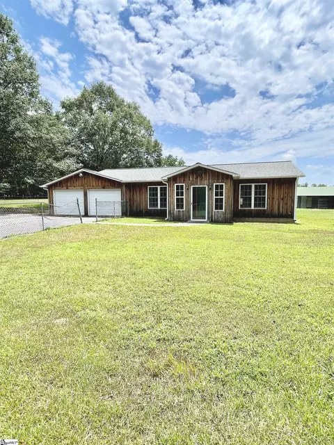 1104 Henry Thomas Rd, Belton, SC 29627