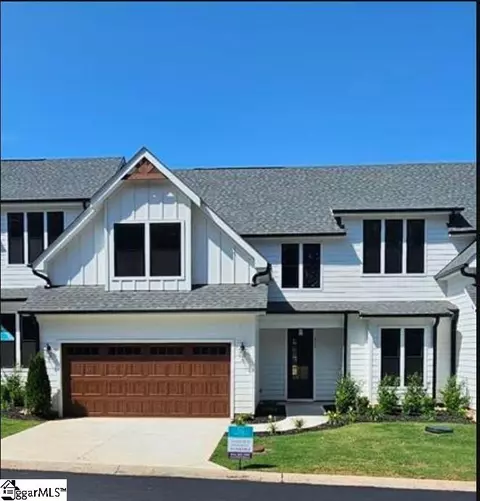 327 Breakwater Ln, Seneca, SC 29678