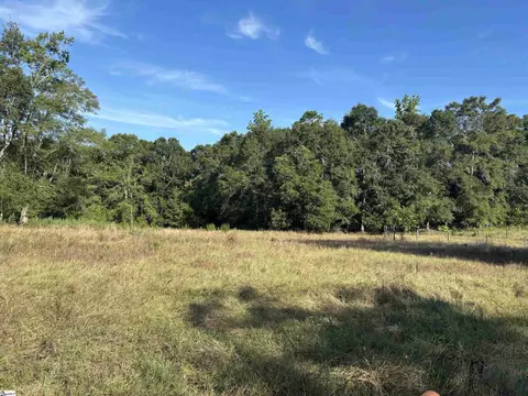 1609 Holiday Dam Rd, Belton, SC 29627