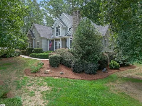 1909 Dunlin Ct, Taylors, SC 29687