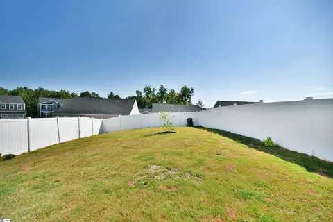 Exterior - 113 Alice Ct, Easley, SC 29642 photo 5 of 6
