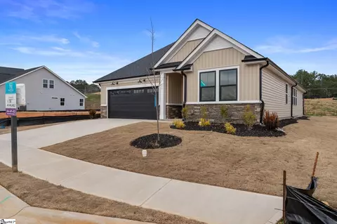 117 Eagle Creek Dr, Central, SC 29630 photo 2