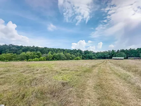 1104 Henry Thomas Rd # B, Belton, SC 29627