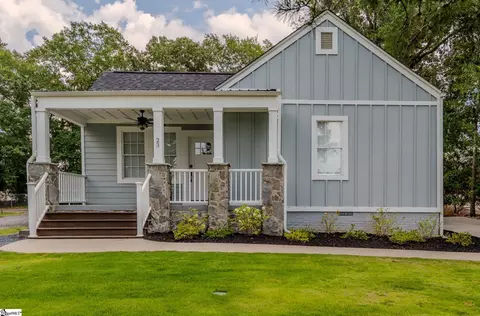 23 Old Augusta Rd, Greenville, SC 29605